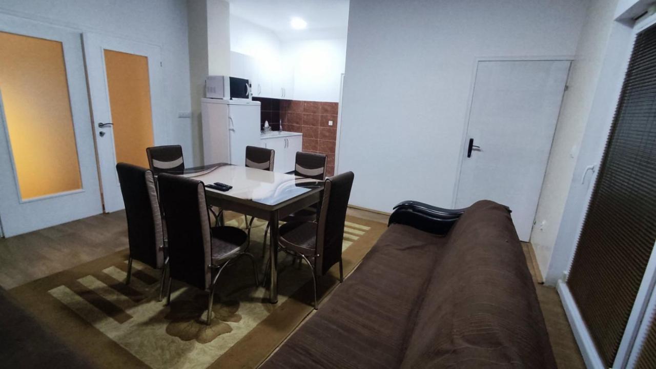 Apartmani Mladenovic Kijevo Extérieur photo