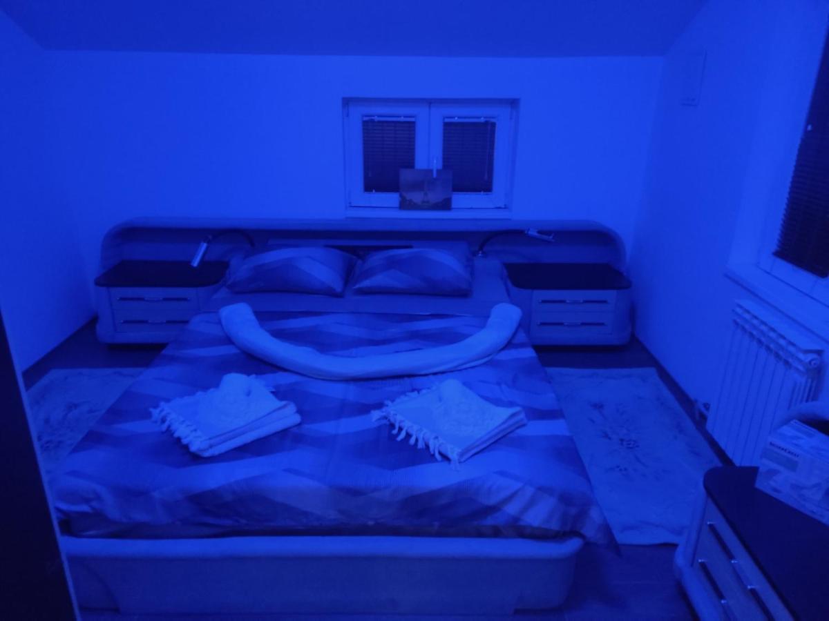 Apartmani Mladenovic Kijevo Extérieur photo